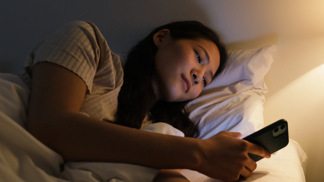 Das Geschäft mit der Liebe: Dating-Plattformen, Catfishing und Co.