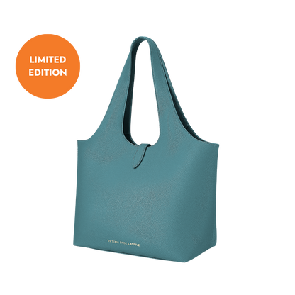 Victoria Hyde x STRIVE Handtasche